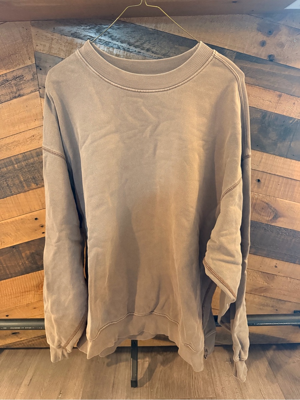 Elwood Crewneck